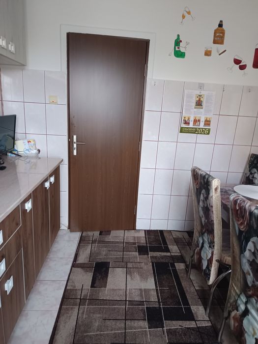 Apartament 2 camere semidecomandat Resita