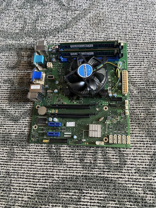 Kit pc fujitsu procesor  intel xeon