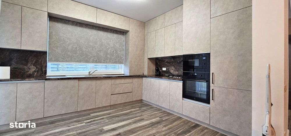 Vila noua LUX 4 camere, teren 460 mp, langa padure