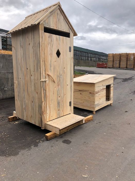 Туалет уличный дачный