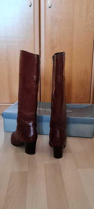 Cizme inalte din piele naturală