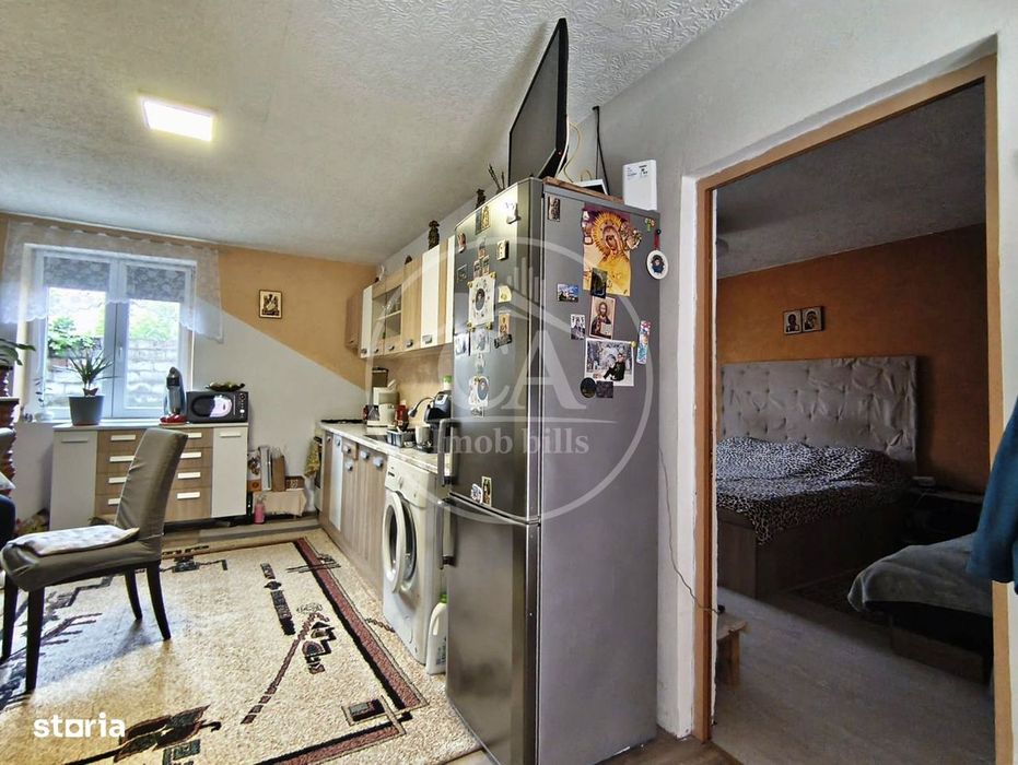Apartament cu 2 camera la curte comuna de vanzare Central, Oradea