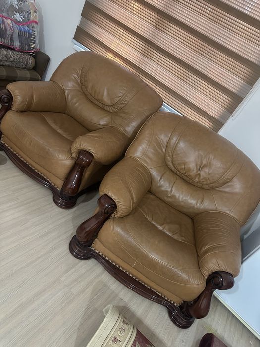 Продам б/у диваны