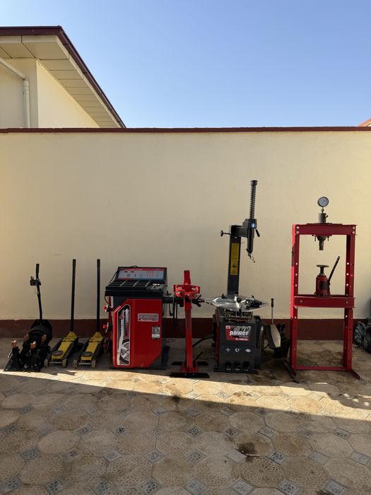 Shinomontaj, Balansirovka va avtoservis uchun uskunalar sotiladi.