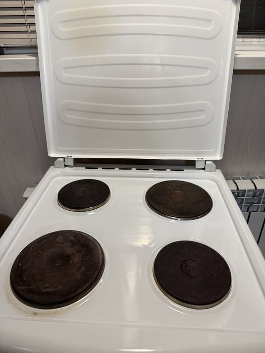 Продам газовую плиту АVA