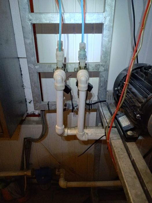 Vând echipament spălătorie auto self service