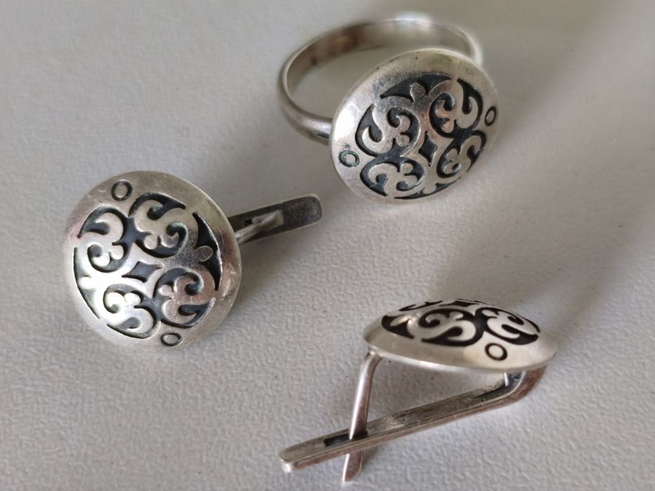 Серебро. 925 пр. Кольцо и серьги. Набор.