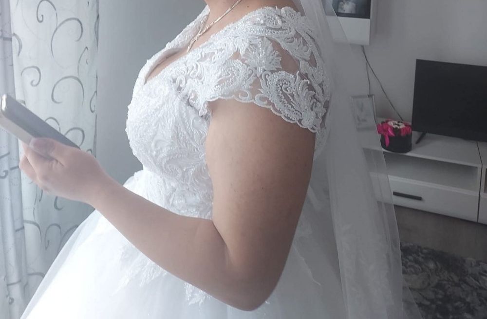 Rochie mireasă albă