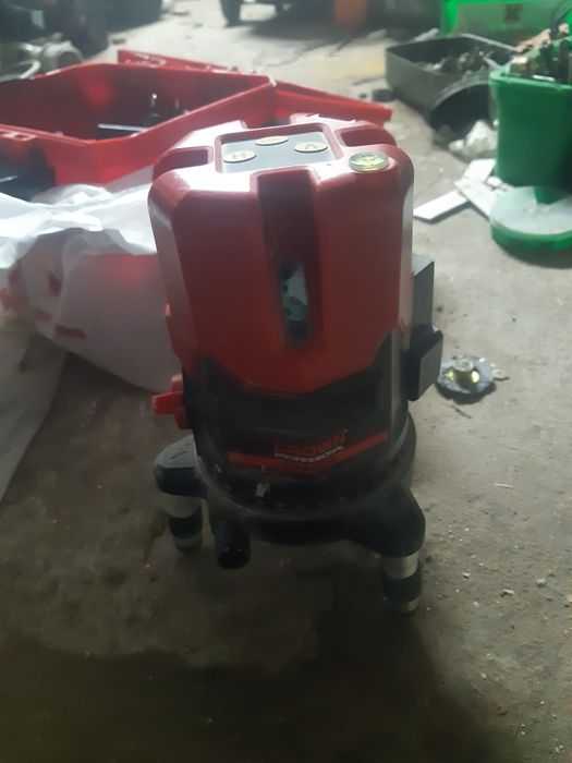 Продам нивелир Crown. Уровень линейный