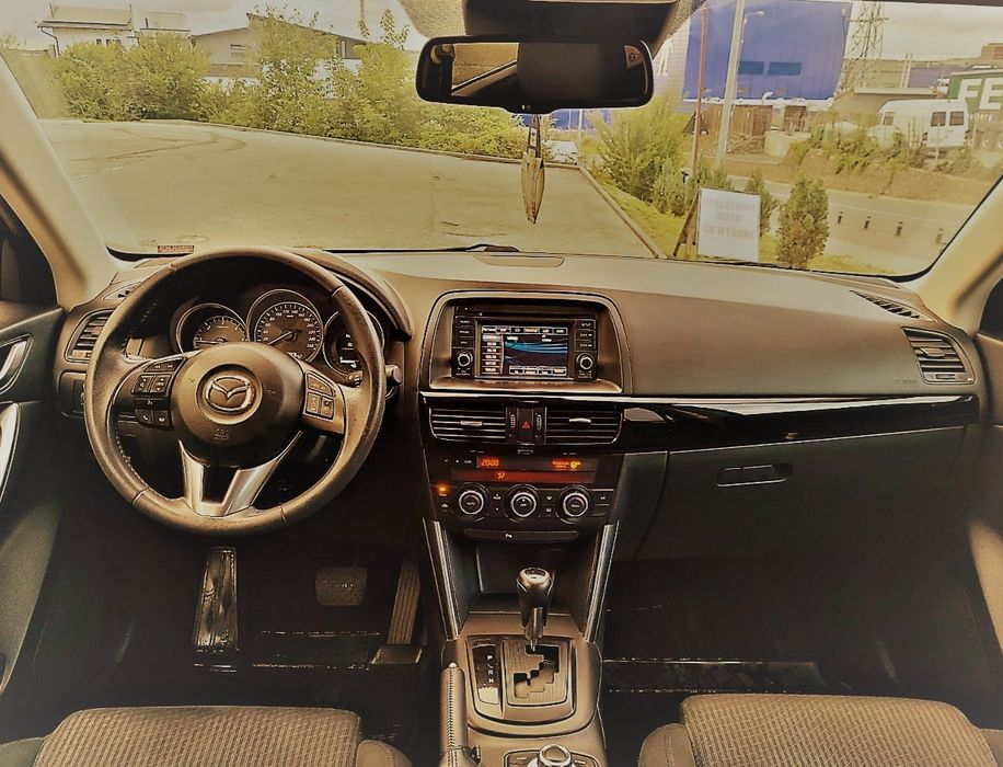 Mazda CX-5 = 4x4 = 2.2 diesel (an 2013)