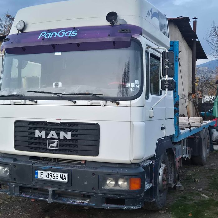 Камион MAN 26 463