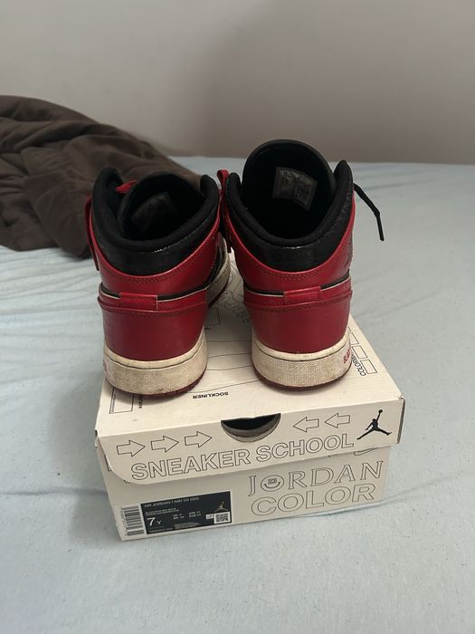Jordan 1 mid bred