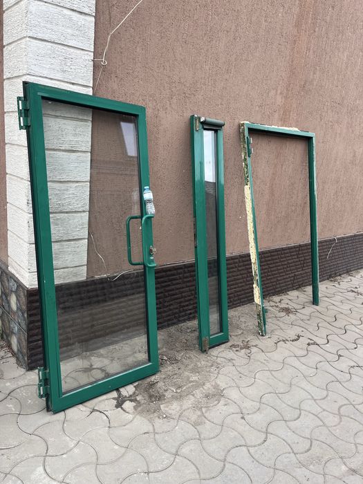 Продам входную дверь б/у 85000  Алматы