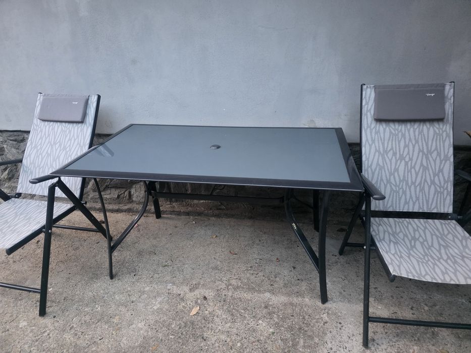 Masă cu patru scaune terasă