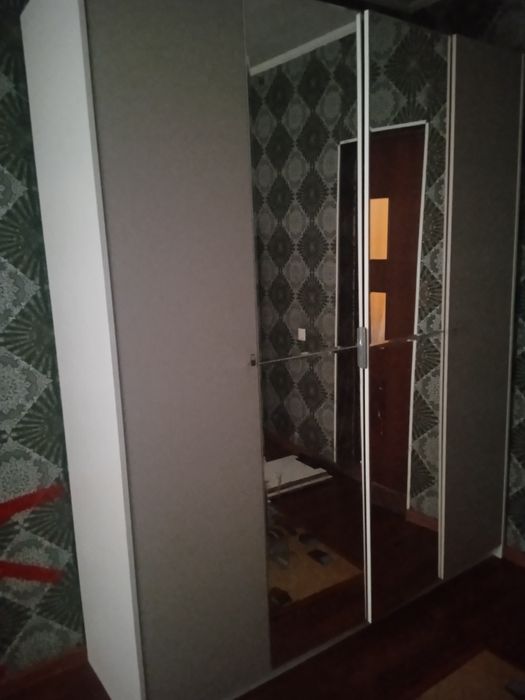 Шифоньер в хорошем состоянии