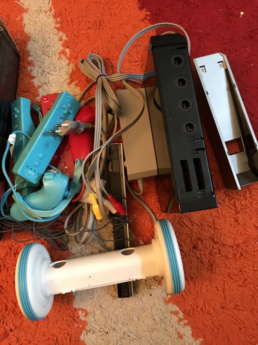 Console wii si xbox360 slim de vanzare