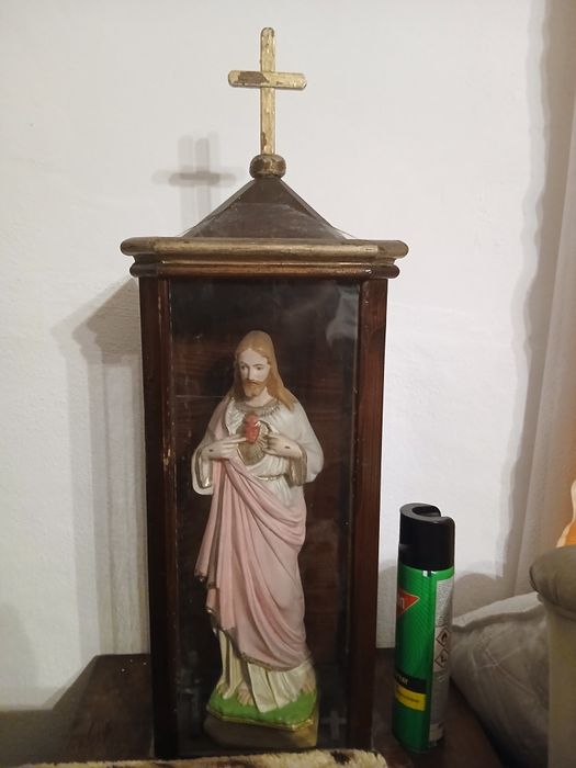 Tablouri si Statueta