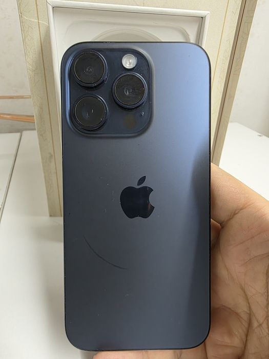 Продаётся айфон 15про 128г