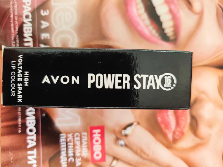 Декоративна козметика Avon