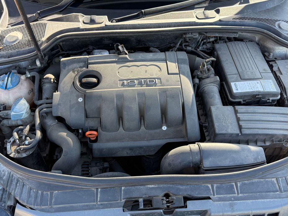 Продавам Ауди А3 1.9