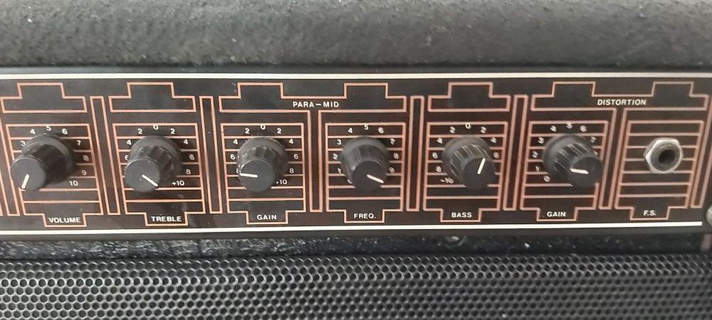 Vând o boxă amplificata Torqie