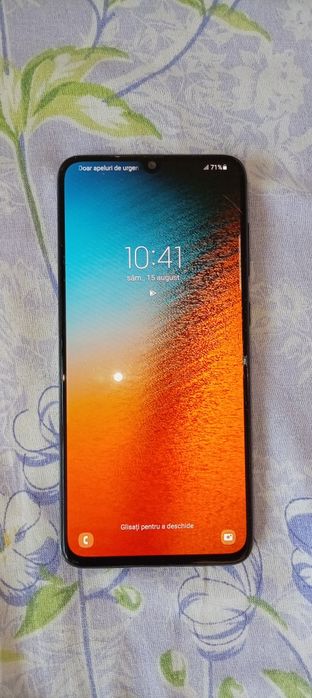 Samsung a70 128 GB  cu 6 GB ram merge perfect