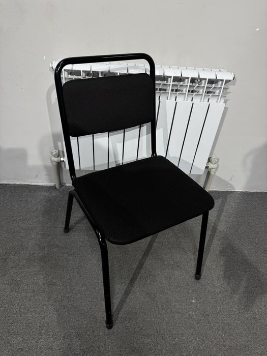 Офисный стул (металлический каркас)