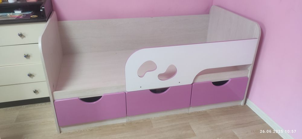 Детская кровать с матрасом