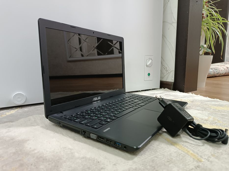 НОУТБУК Asus для работы и учёбы.