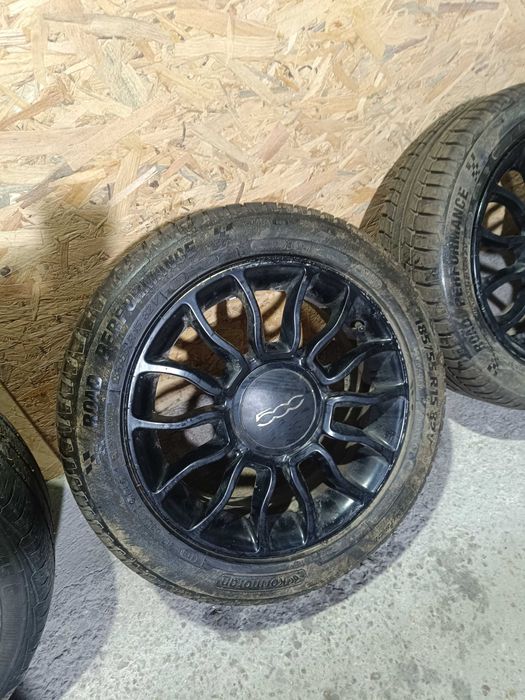 Джанти с гуми за Фиат 500