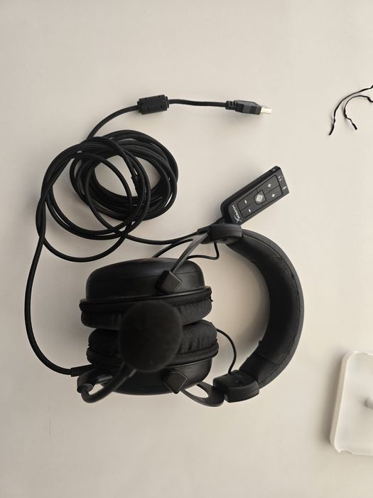 Casti Hyperx x cloud core + Controller casti hyperx