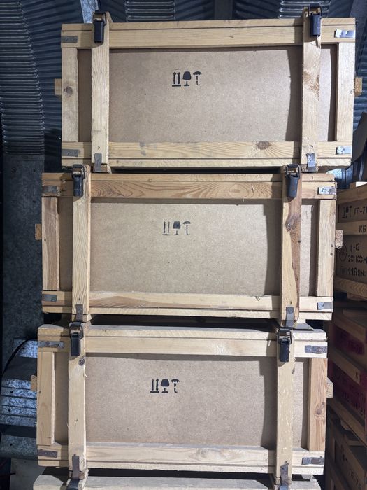 Ящик деревянный с замками