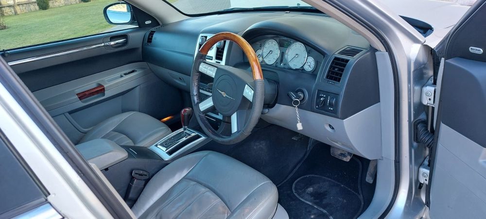 Craisler C 300 diesel Automat motor Mercedes OM 642 Volan pe dreapta