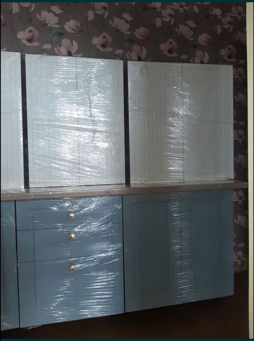 Продам кухонный гарнитуру