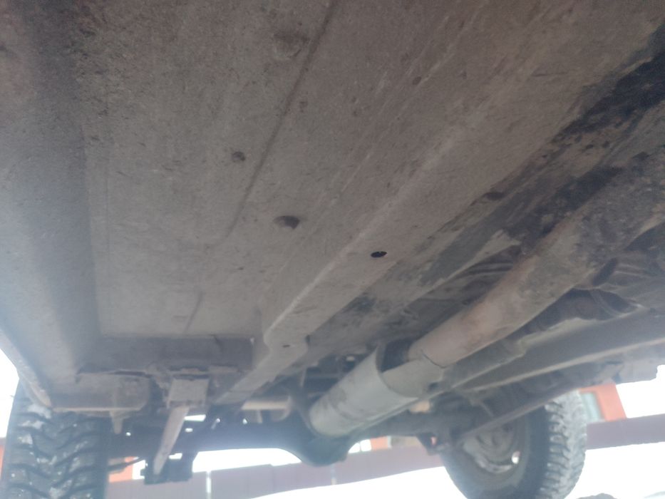 Продам ниву 2000 год