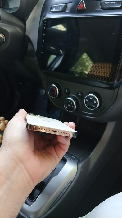 Iphone 14 pro max sotiladi xolati tiniq