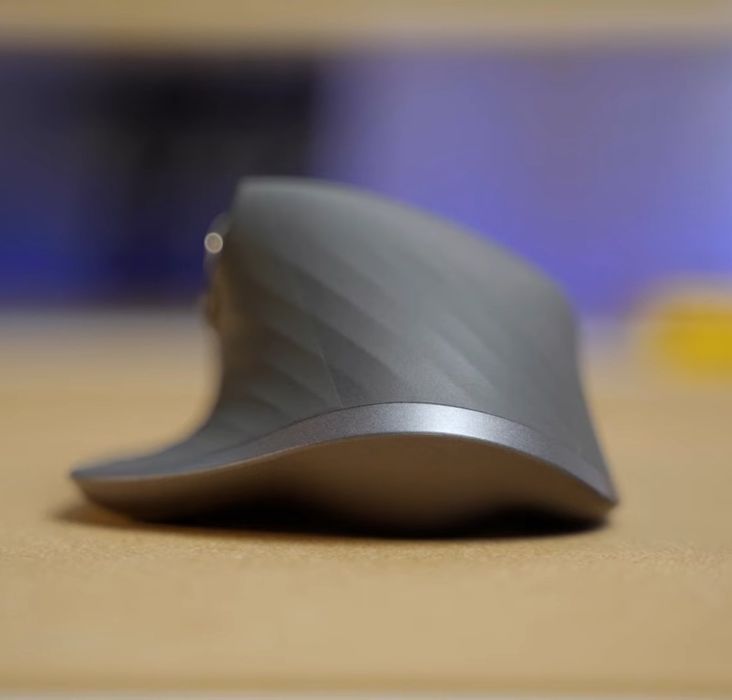 Logitech MX Master 3S Bolt в идеальном состоянии