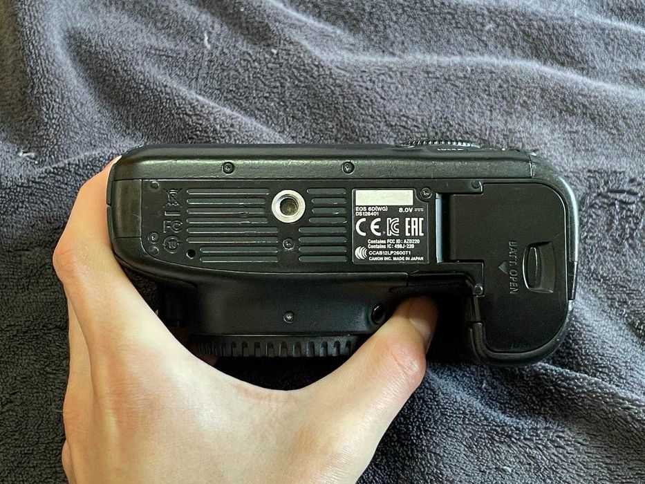 Фотоаппарат Canon EOS 6D (WG) Body