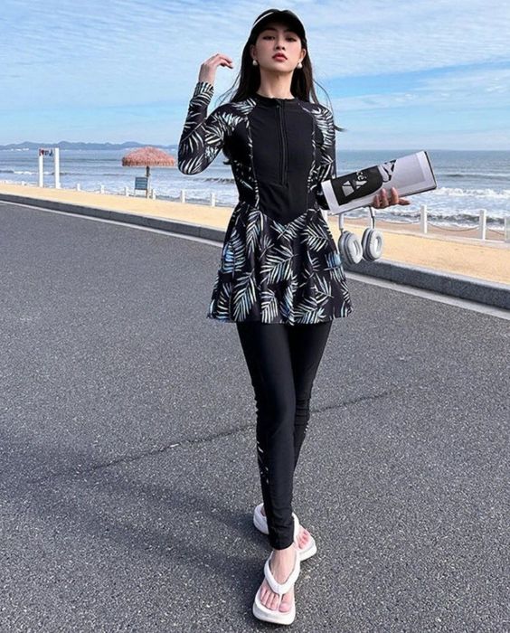 Купальник Гидрокостюм