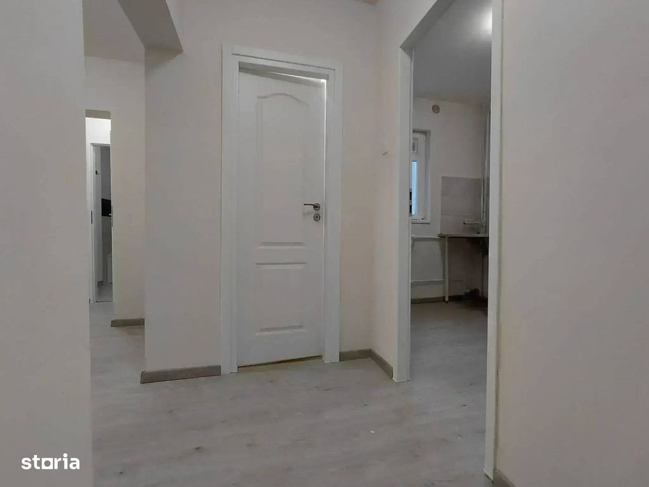 Apartament 3 camere, etaj 9, vedere liberă