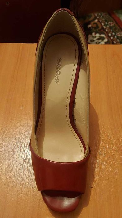 Обувь женская б/у