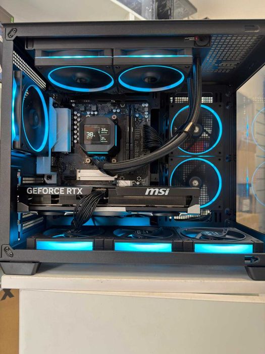 PC Gaming Ryzen 7 9800X3D, RTX 5070,32GB,1TB, Garantie 3 ani,Tva Rate