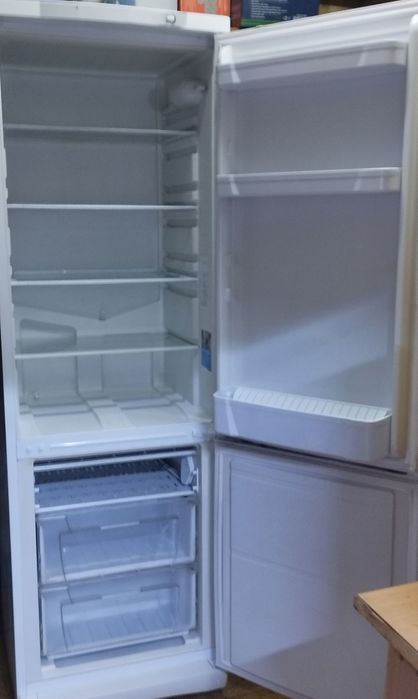 Рабочий холодильник