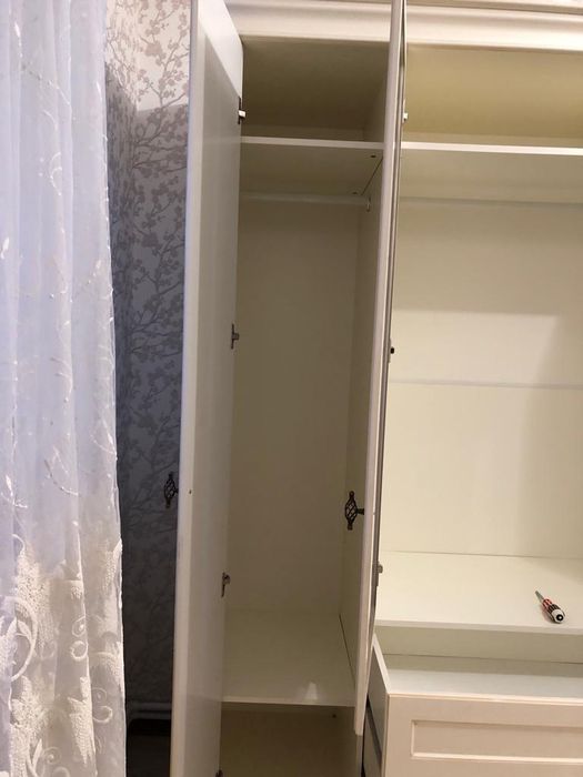 Срочно продам шкаф