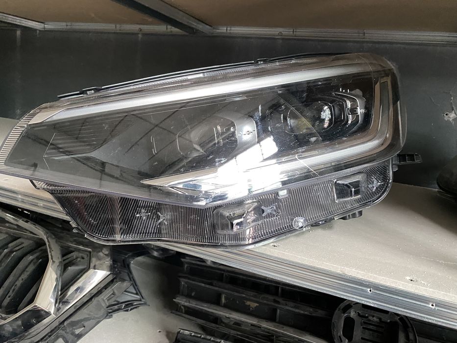 Far VW Taigo 2020 - 2024 faruri stanga dreapta IQ Light