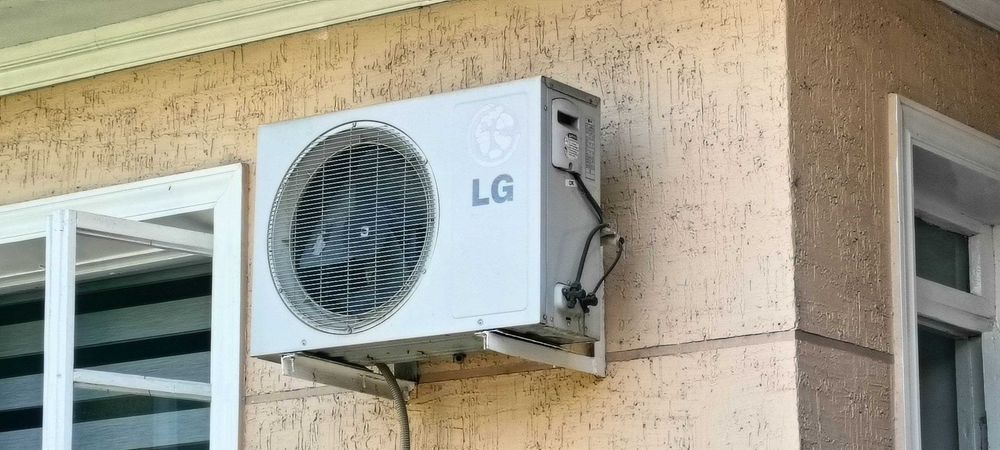 Konditsaner sotiladi, LG  9 talik Ichki va tashqi blok mavjud