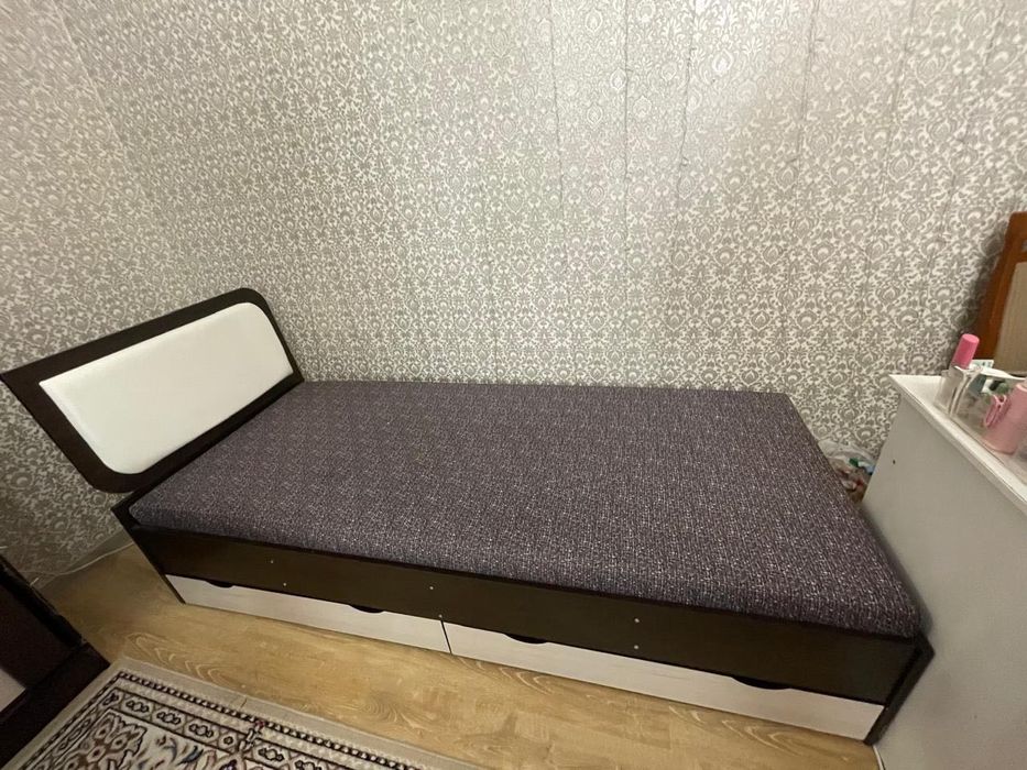 Кровать односпальная