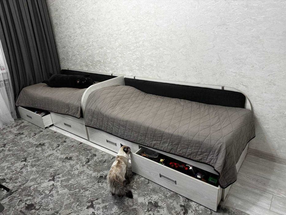 Кровать детская односпальная с матрасом