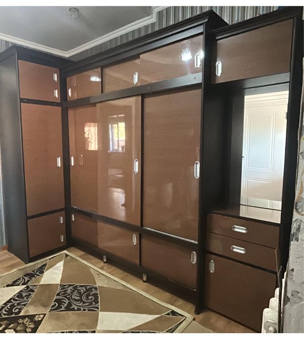Продам шкаф в отличном состоянии