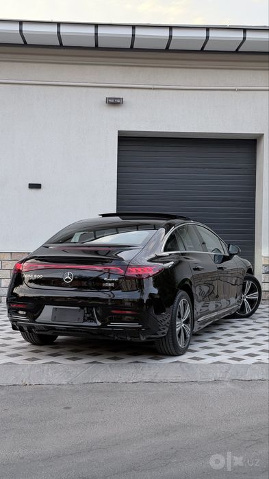 Mercedes benz EQE 500 4 matic bez probeg 2025 yil 681 km zapas xod